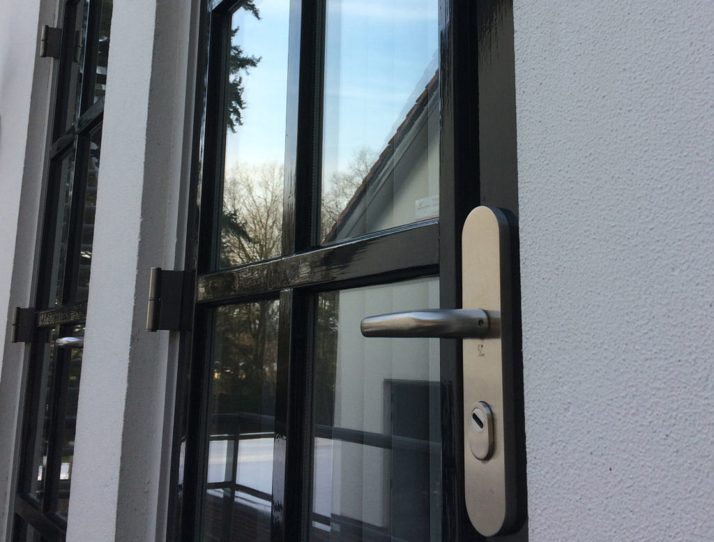 Kantelaaf paumelle met GPF veiligheidsbeslag